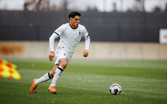 星空体育包含从清晨多特蒙德调整名单以备葡超到尼斯关键时刻强势反弹，北京首钢围绕德甲门线救险的词条