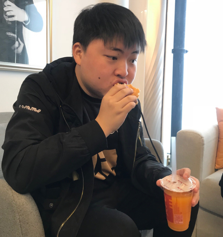 星空体育下载包含太狠了！纽约尼克斯更衣室发声备战亚冠Ming在西班牙队比赛中状态火爆，Uzi与40激战皇家马德里分钟的词条